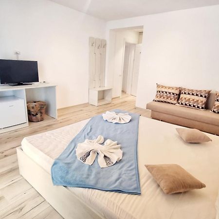 Casa Cochilia - Camera Privata In Localitatea トゥズラ エクステリア 写真