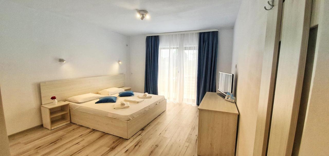 Casa Cochilia - Camera Privata In Localitatea トゥズラ エクステリア 写真