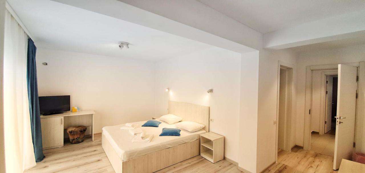 Casa Cochilia - Camera Privata In Localitatea トゥズラ エクステリア 写真