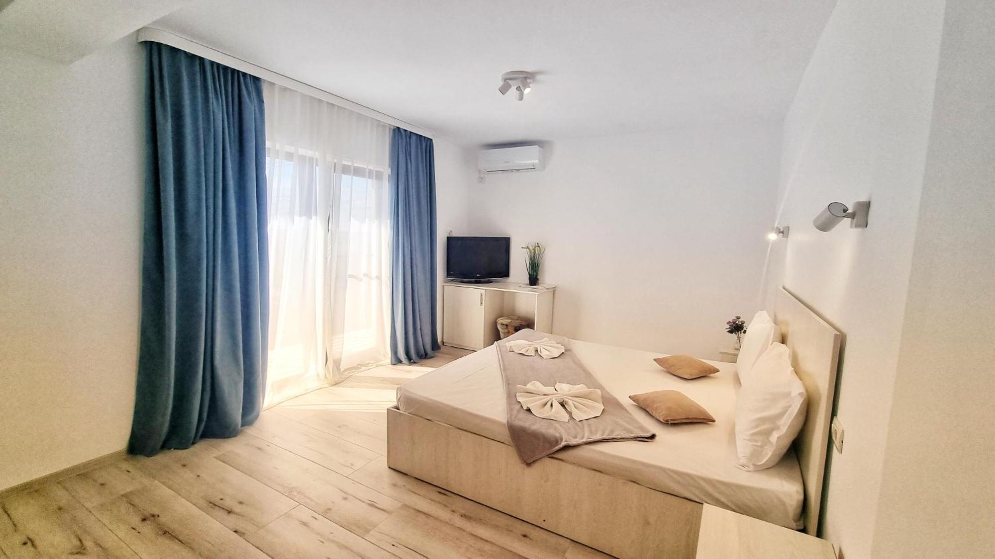Casa Cochilia - Camera Privata In Localitatea トゥズラ エクステリア 写真