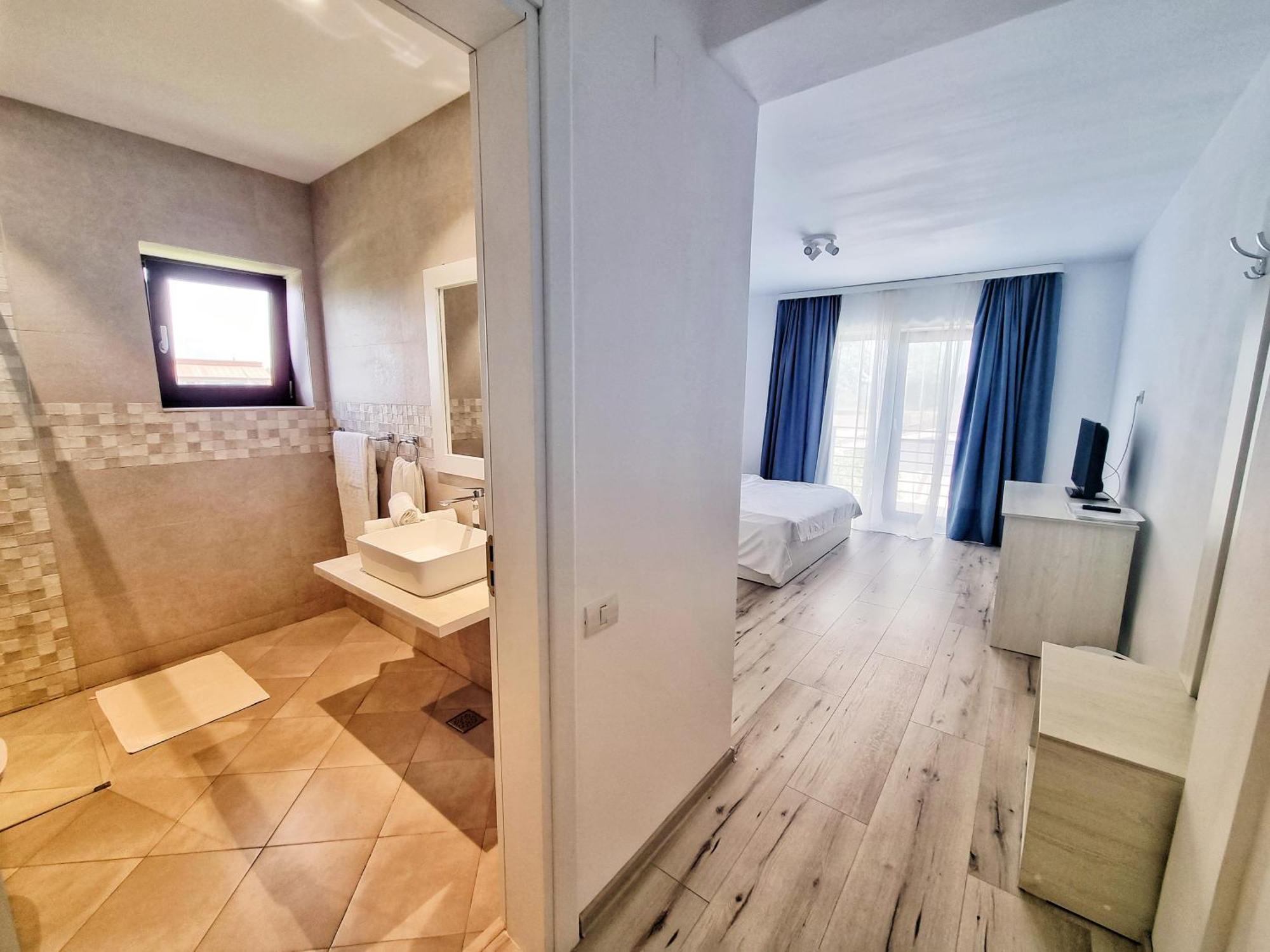 Casa Cochilia - Camera Privata In Localitatea トゥズラ エクステリア 写真