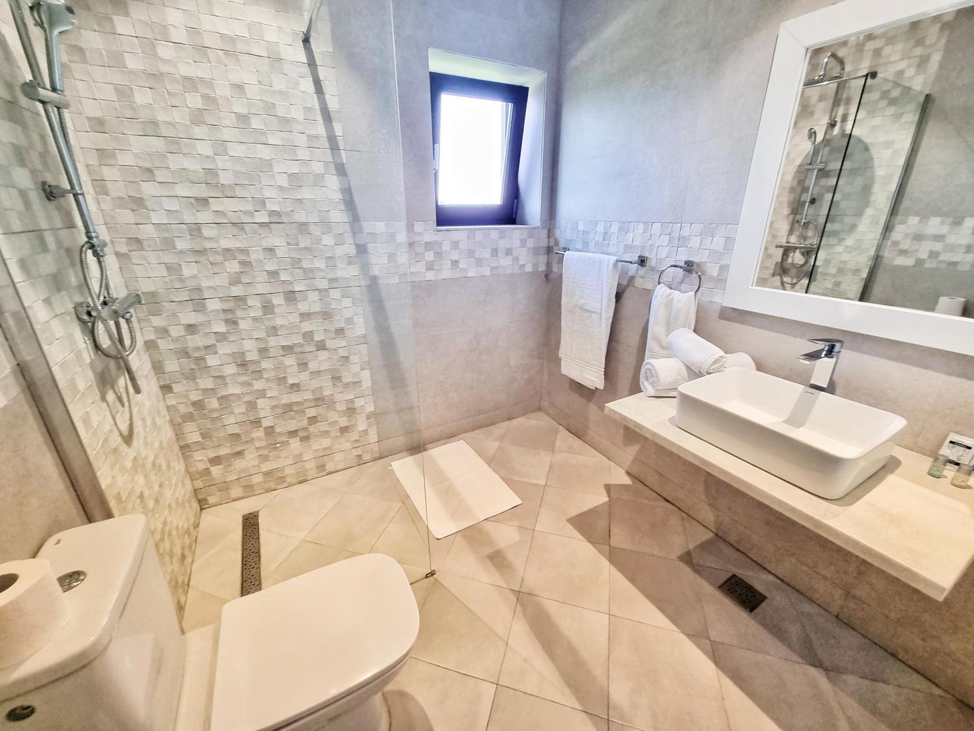 Casa Cochilia - Camera Privata In Localitatea トゥズラ エクステリア 写真
