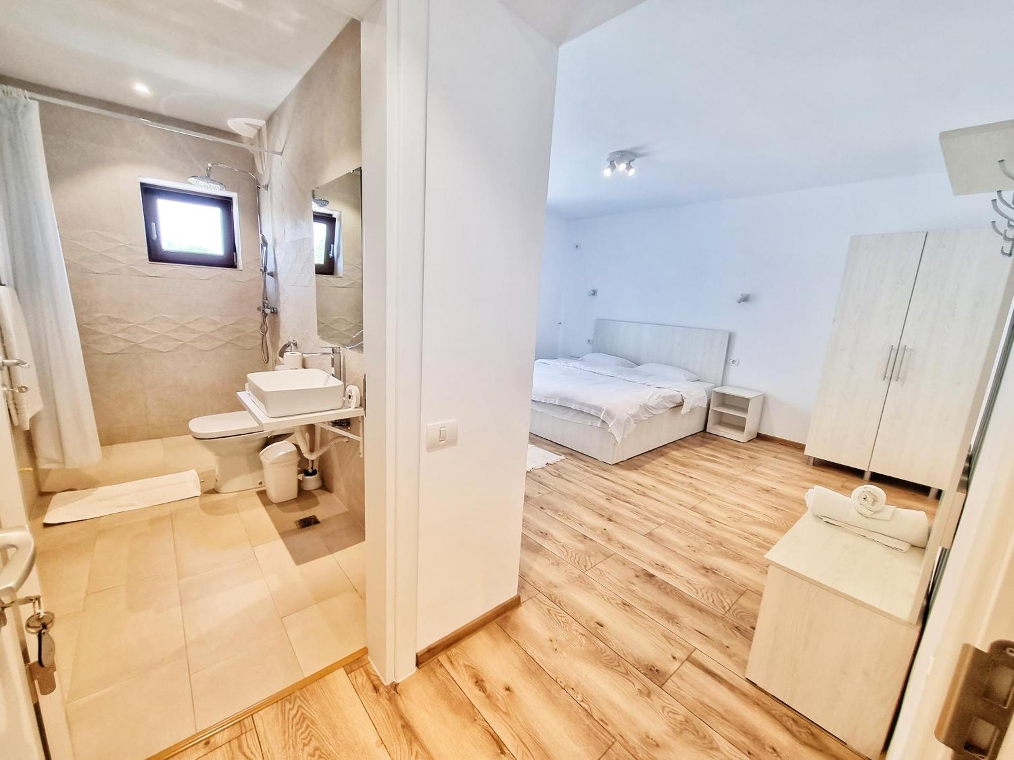 Casa Cochilia - Camera Privata In Localitatea トゥズラ エクステリア 写真